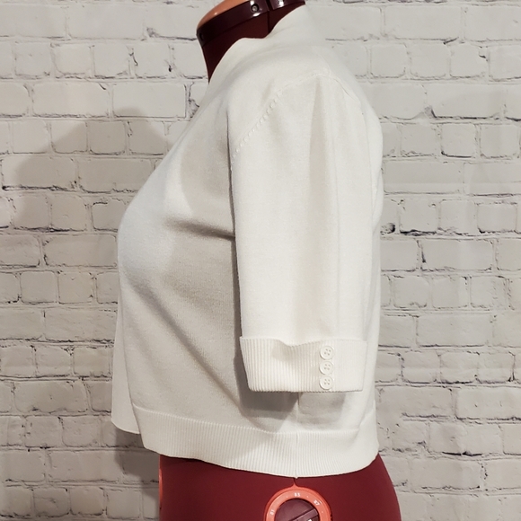 White shrug with button detail - Picture 2 of 4